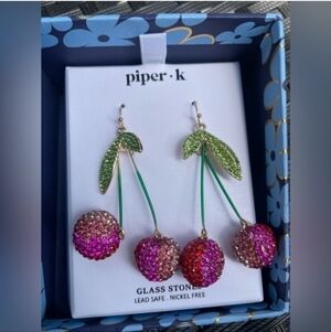 ✨️🍒PIPER K NWT CHERRY 🍒 DANGLING EARRINGS/ SPARKLING RED& PINK🍒✨️❤️💓